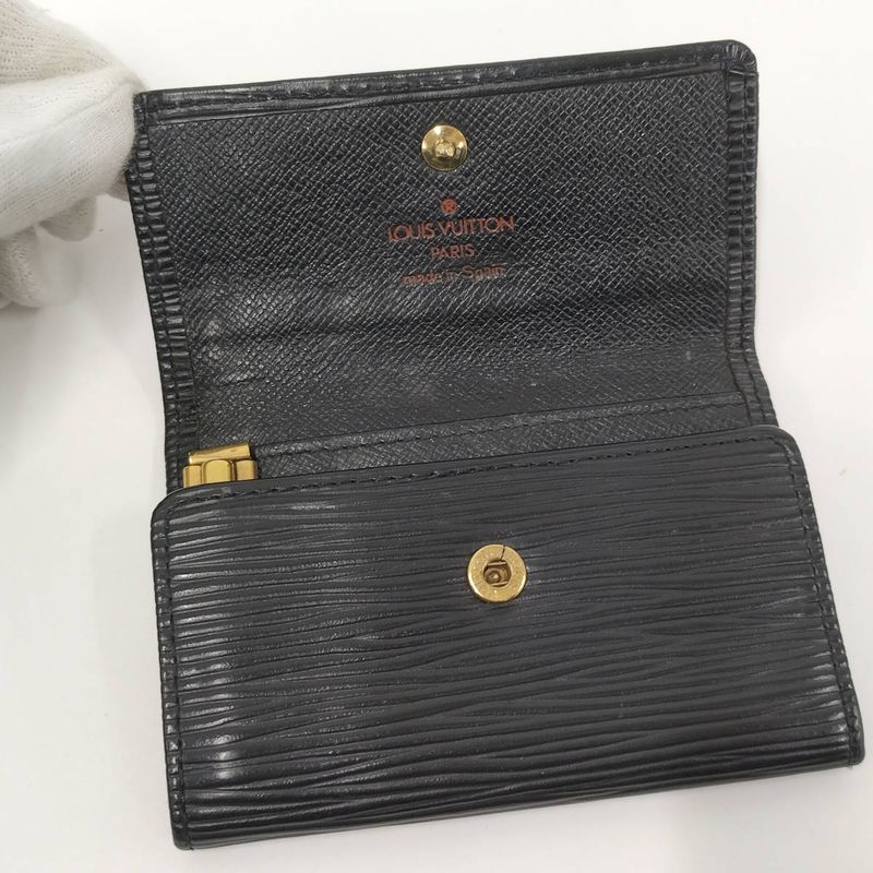 Louis Vuitton Multicles 6 6-Rib Key Case Epi Noir Black — view 7