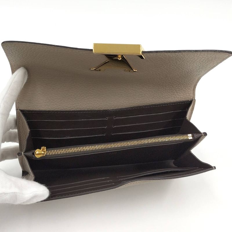 Louis Vuitton Portefeuille Capucines Long Fold Wallet Gallet Taurillon Leather — view 2