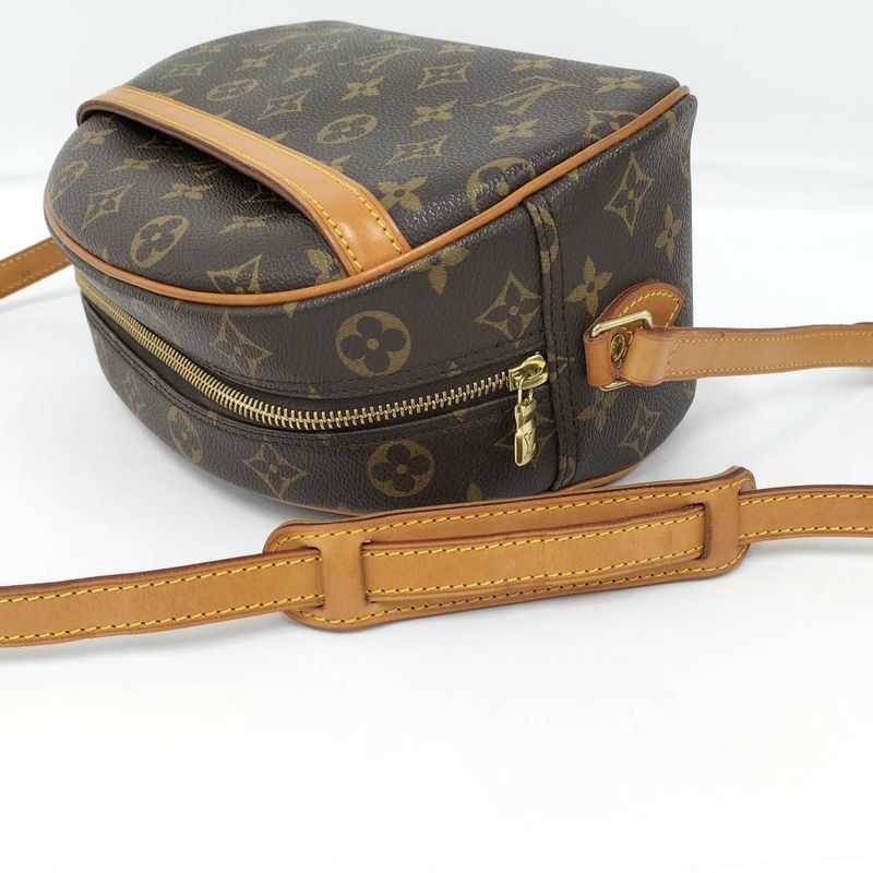 Louis Vuitton Blois Shoulder Bag Monogram — view 5