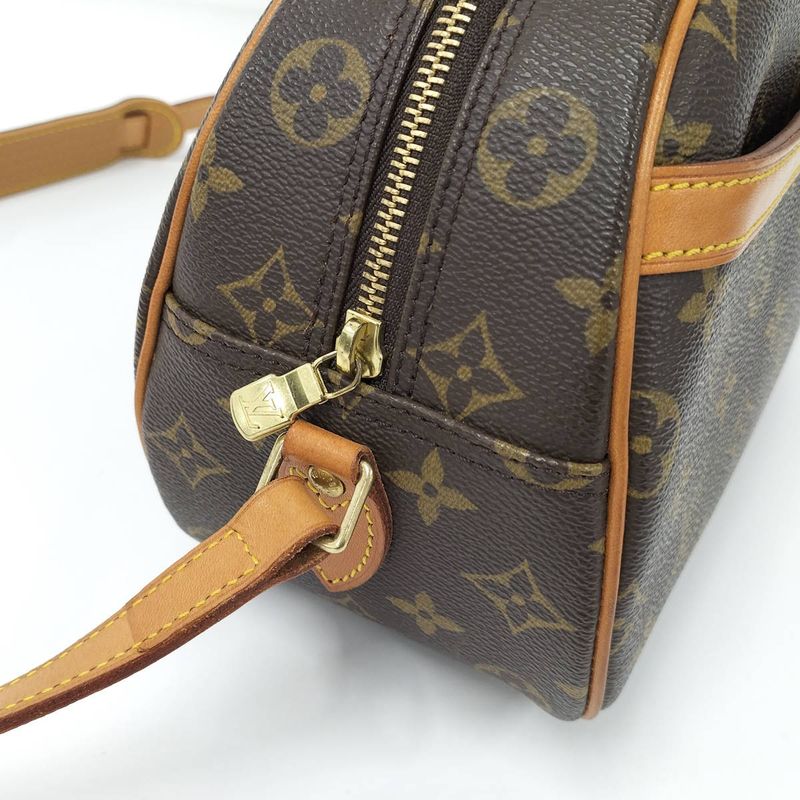 Louis Vuitton Blois Shoulder Bag Monogram — view 6