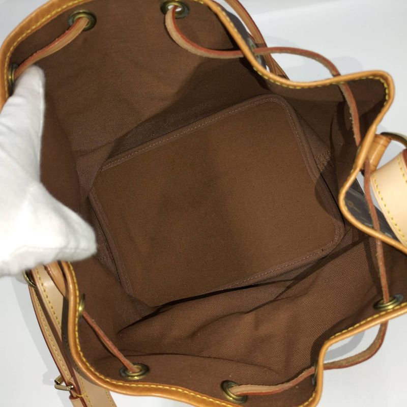 Louis Vuitton Petite Noe Monogram — view 9