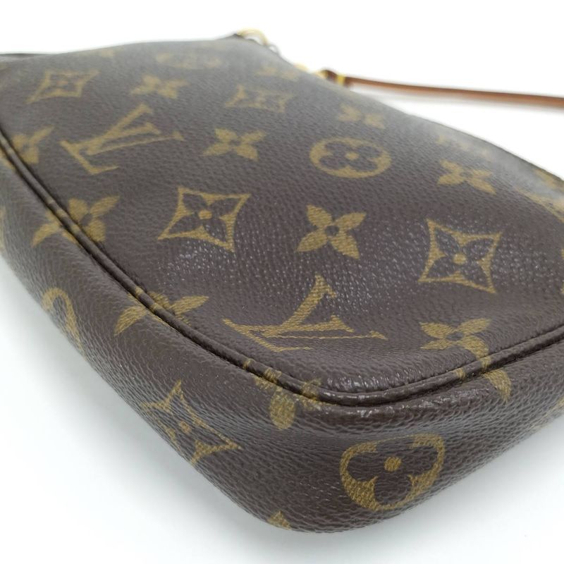 Louis Vuitton Pochette Accessoire Pouch Monogram — view 3