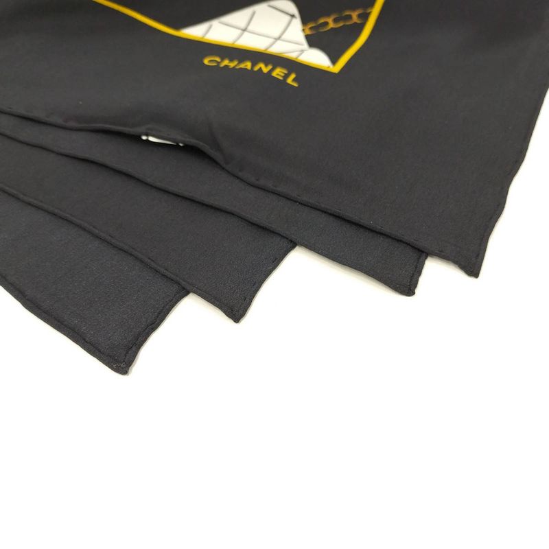Chanel Scarf Mademoiselle Quilted Black — view 6