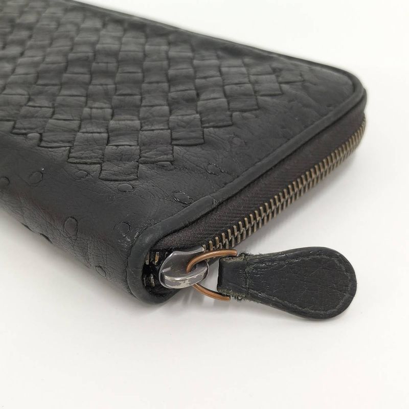 Bottega Veneta Round Zipper Long Wallet Intrecciato Leather Black — view 5