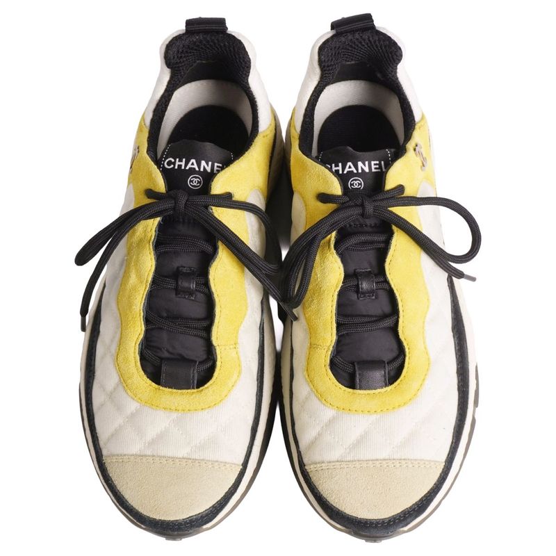 Chanel Sneakers low Cut Coco Mark — view 4