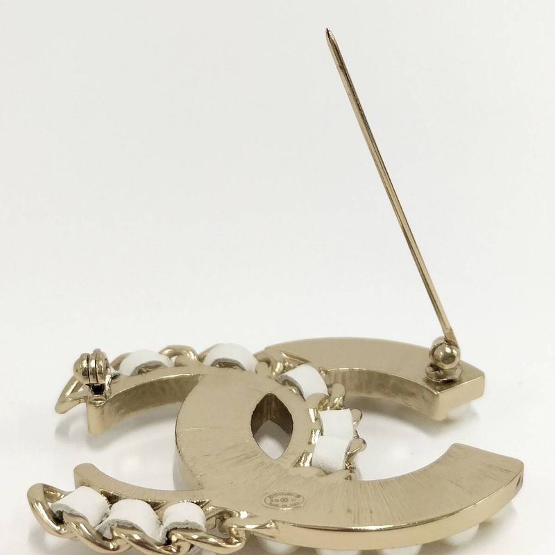 Chanel Brooch Leather Plated Pearl Rhinestone Gold B19 — view 9
