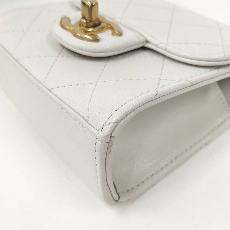 Chanel Pearl Chain Clutch Shoulder Bag Quilted Leather White — view 3
