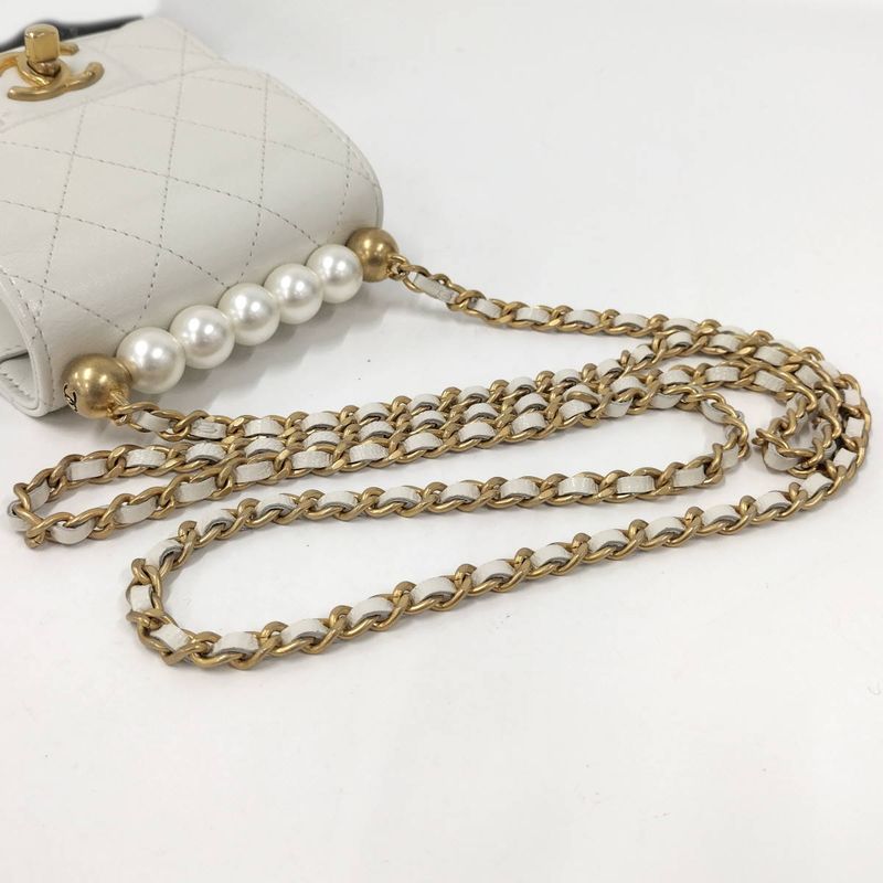 Chanel Pearl Chain Clutch Shoulder Bag Quilted Leather White — view 4
