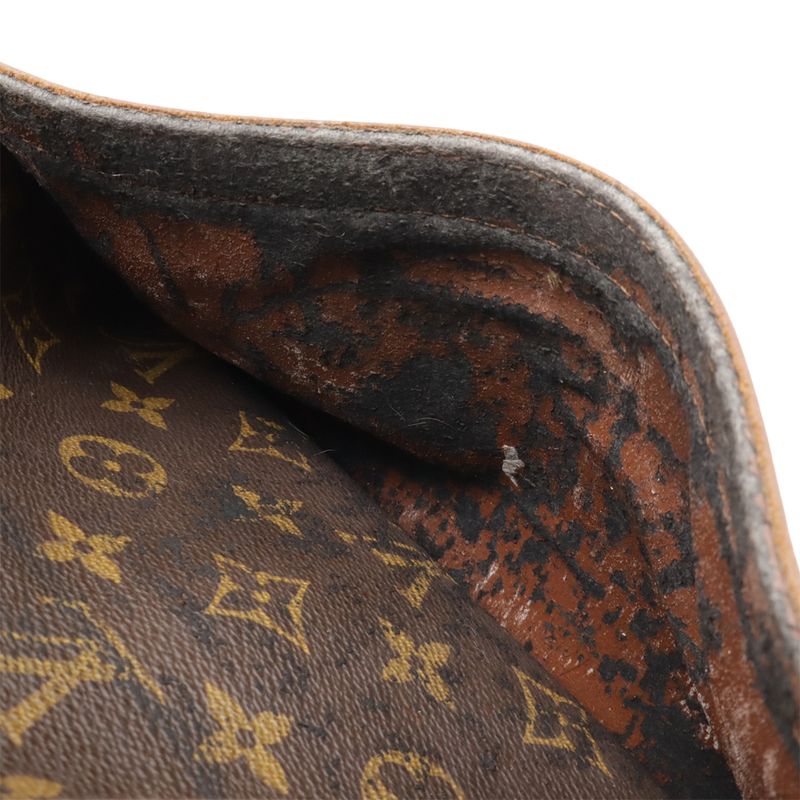 Louis Vuitton Monogram Blois Shoulder Bag Crossbody — view 9