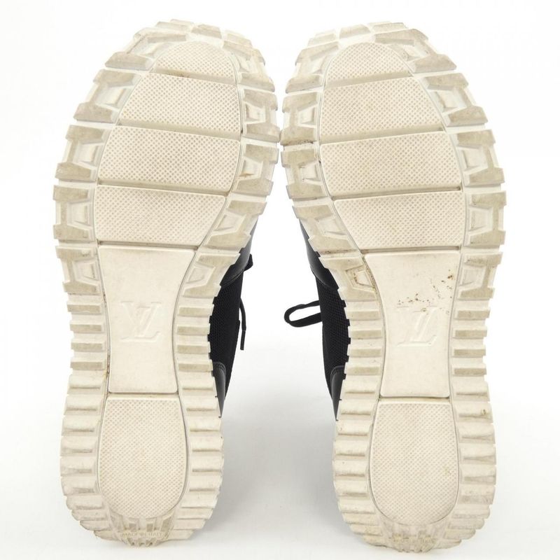 Louis Vuitton Sneakers — view 4