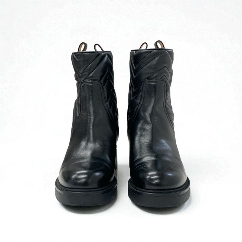 Gucci Boots Short Shoes Leather Black Double G Heart Quilting — view 3