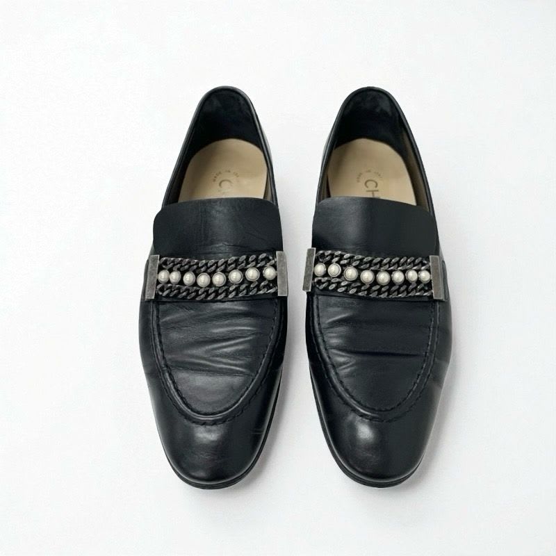 Chanel Loafer Leather Shoes Black Coco Mark Pearl Chain Flat — view 2