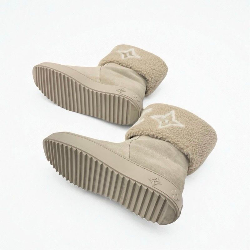 Louis Vuitton Snowdrop Line Monogram Boots Short Shoes Suede Mouton Beige — view 6