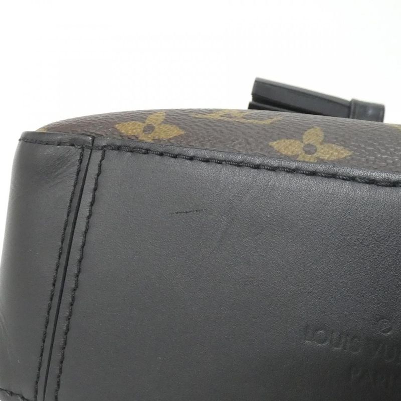 Louis Vuitton Monogram Saintonge Shoulder Bag — view 3
