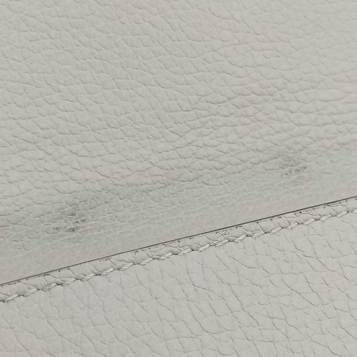 Gucci Embossed Logo Mini Wallet Trifold Ivory — view 8