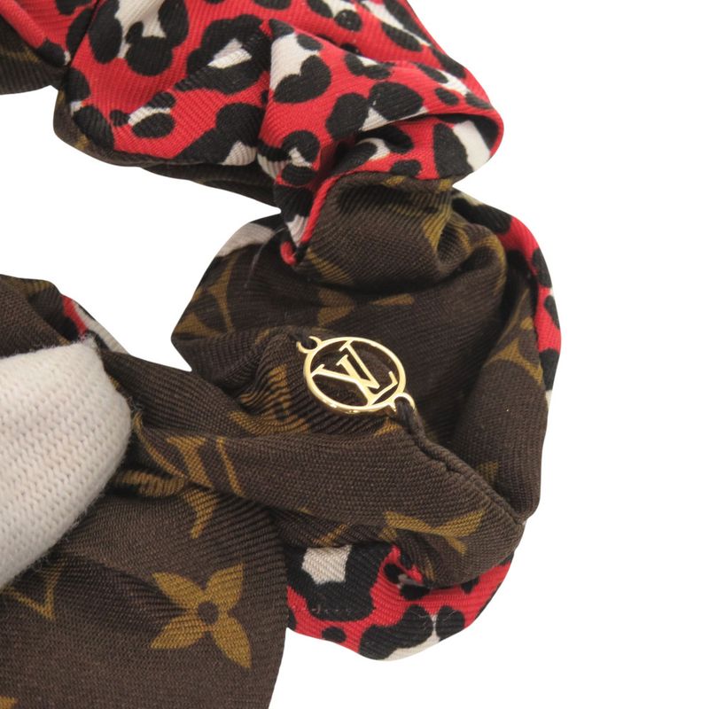 Louis Vuitton Chouech Be Mindful Monogram Silk Brown 1039 — view 3