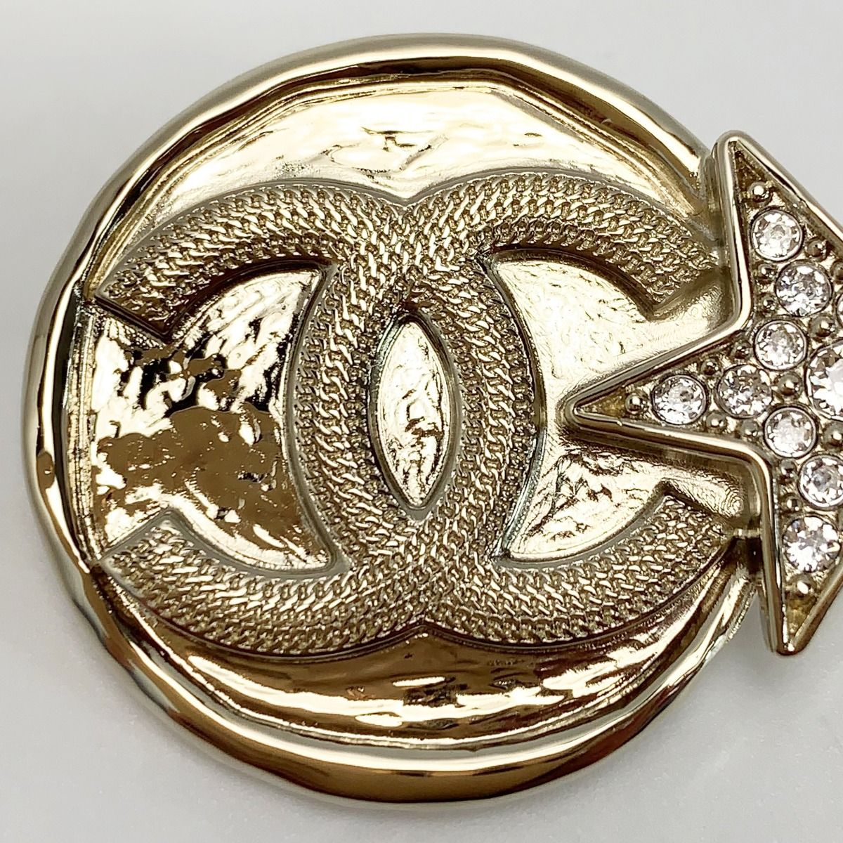 Chanel Star Coco Mark Brooch B23 B Gold Plated — view 5