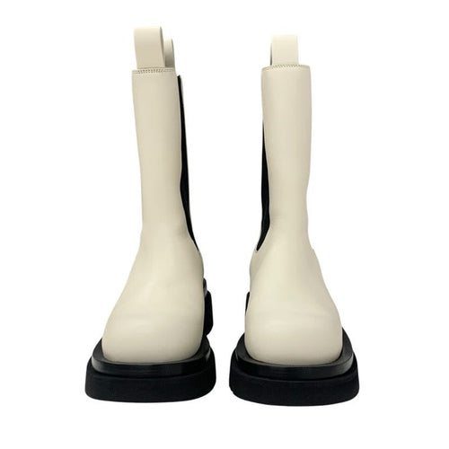 Bottega Veneta Lug Boots Short Shoes Leather White Black — view 2