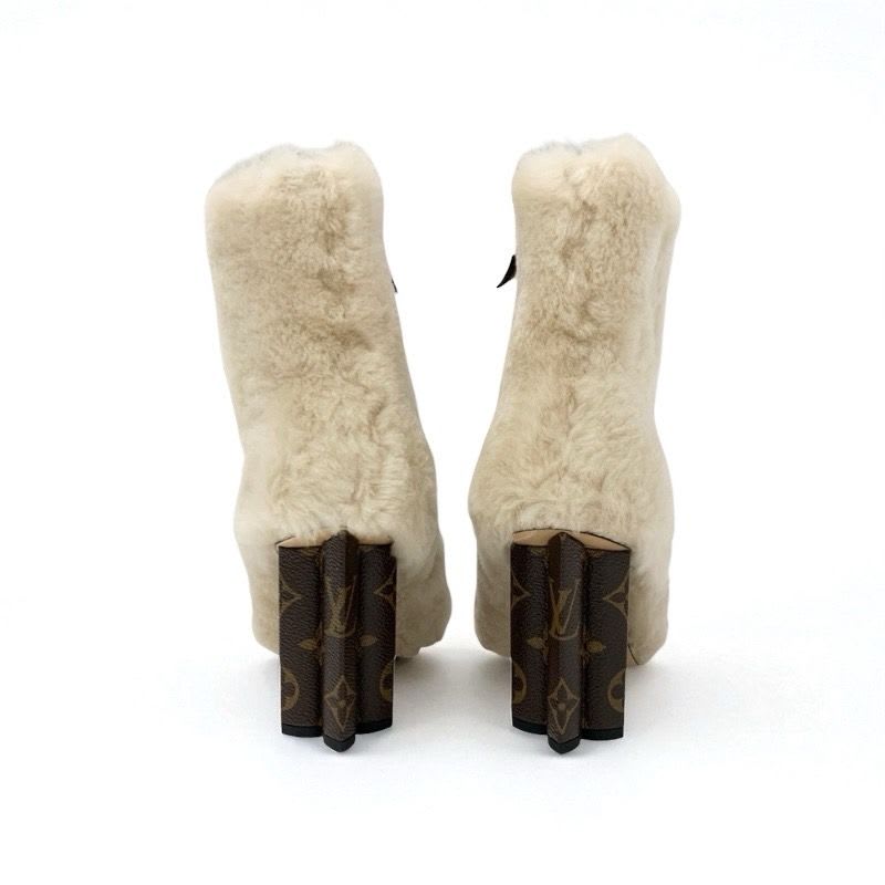 Louis Vuitton Silhouette Line Monogram Boots Short Shoes Fur Leather — view 6