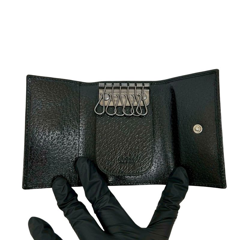 Gucci G Logo Plate Leather Trifold Key Case Holder — view 7
