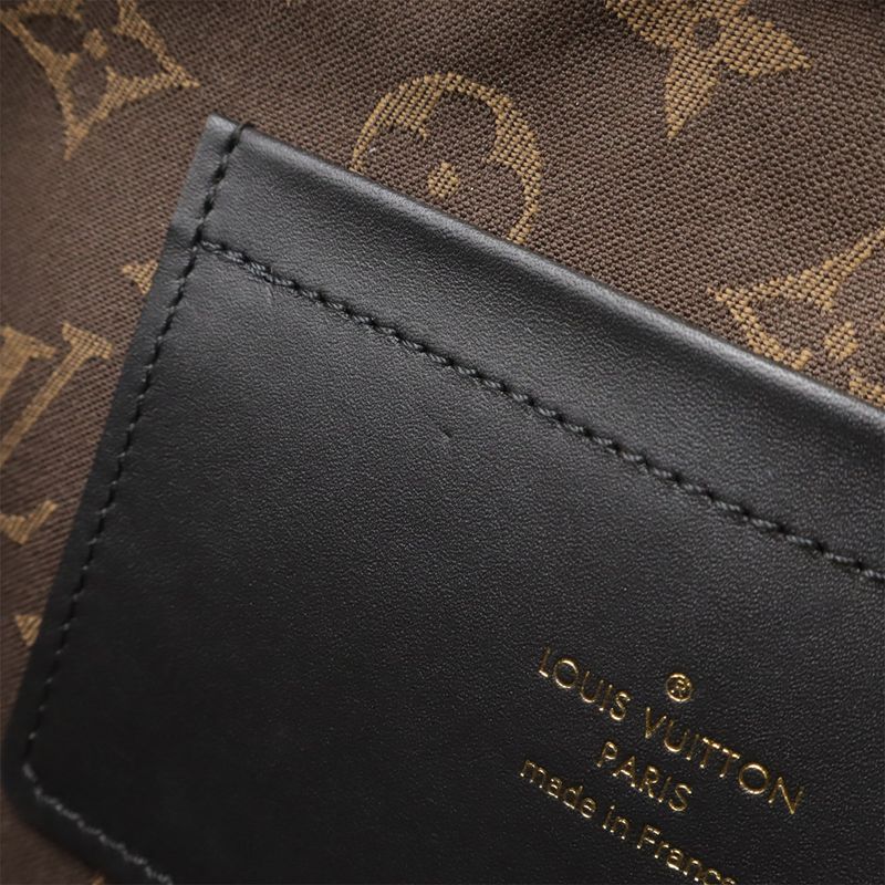 Louis Vuitton Utility Crossbody Bag 2-Way Clutch Leather Black — view 7