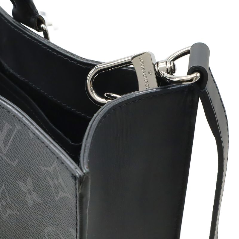 Louis Vuitton Monogram Eclipse Sac Plat Tote Handbag Vertical 2-Way Shoulder Bag — view 4