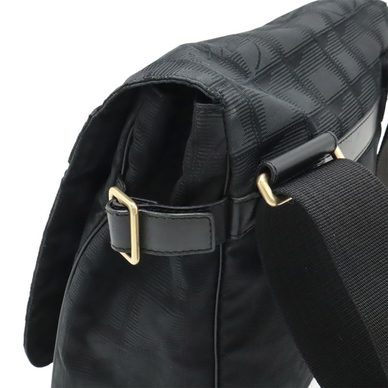 Chanel New Travel Line Shoulder Bag Crossbody Nylon Jacquard Leather Black — view 4