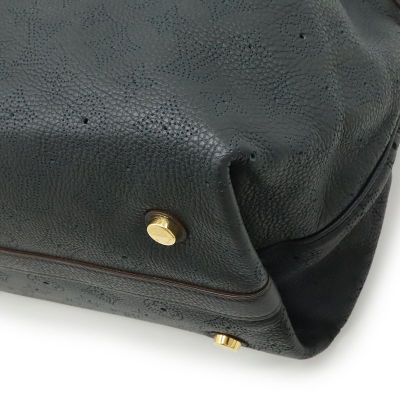 Louis Vuitton Monogram Mahina Sealth PM Tote Noir Black — view 3