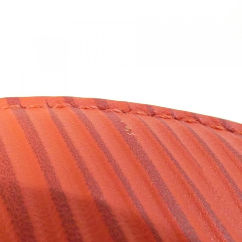 Louis Vuitton Epi XL Soft Porochon Shoulder Bag — view 4