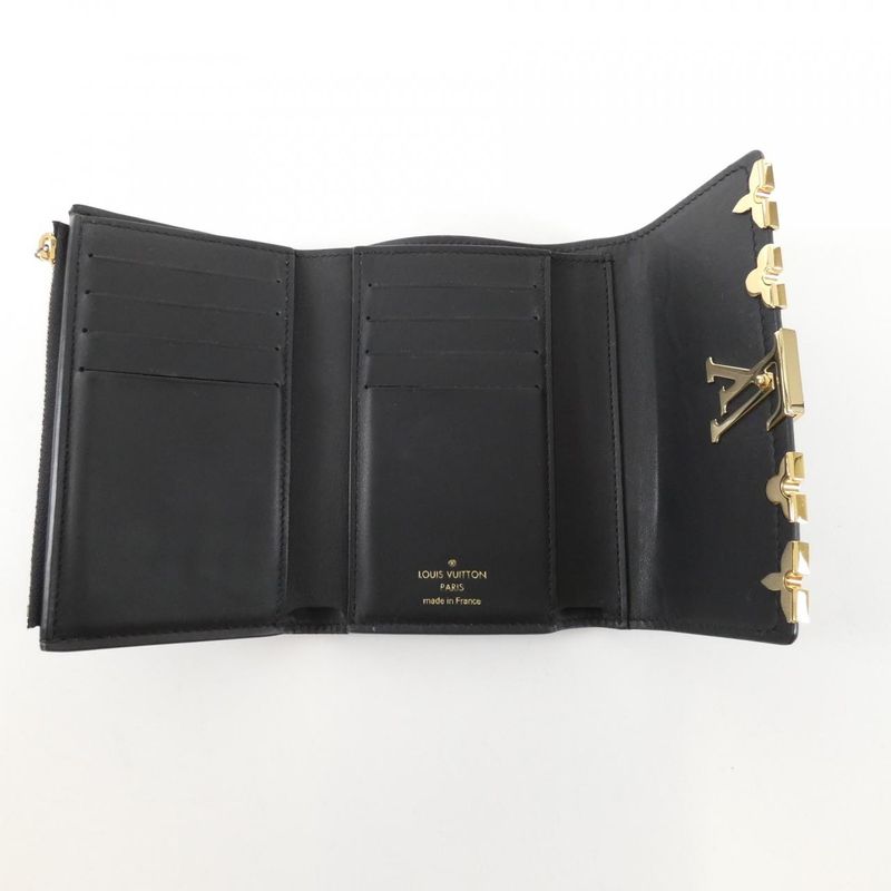 Louis Vuitton Taurillon Portefeuille Capucines Compact Wallet — view 5