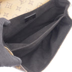 Louis Vuitton Handbag Pochette Metis MM Monogram Reverse Coated — view 3