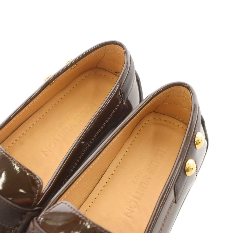 Louis Vuitton Driving Shoes Loafers Moccasins Gold Hardware Buckle Design — view 7