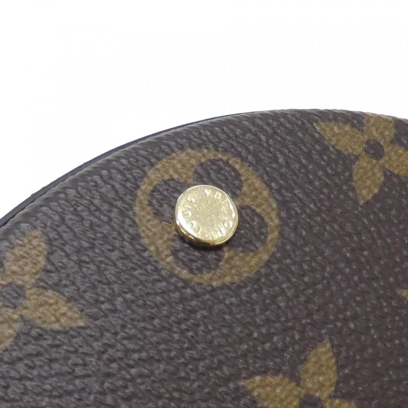 Louis Vuitton Monogram Canoe Shoulder Bag — view 3