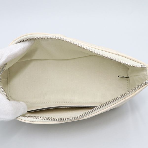 Gucci White Leather GG Marmont One Shoulder Bag — view 6