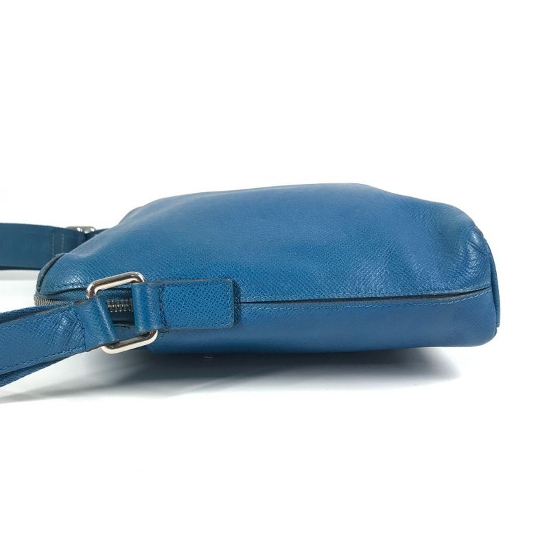 Louis Vuitton Shoulder Bag Grigori Messenger PM Taiga Leather Blue — view 4