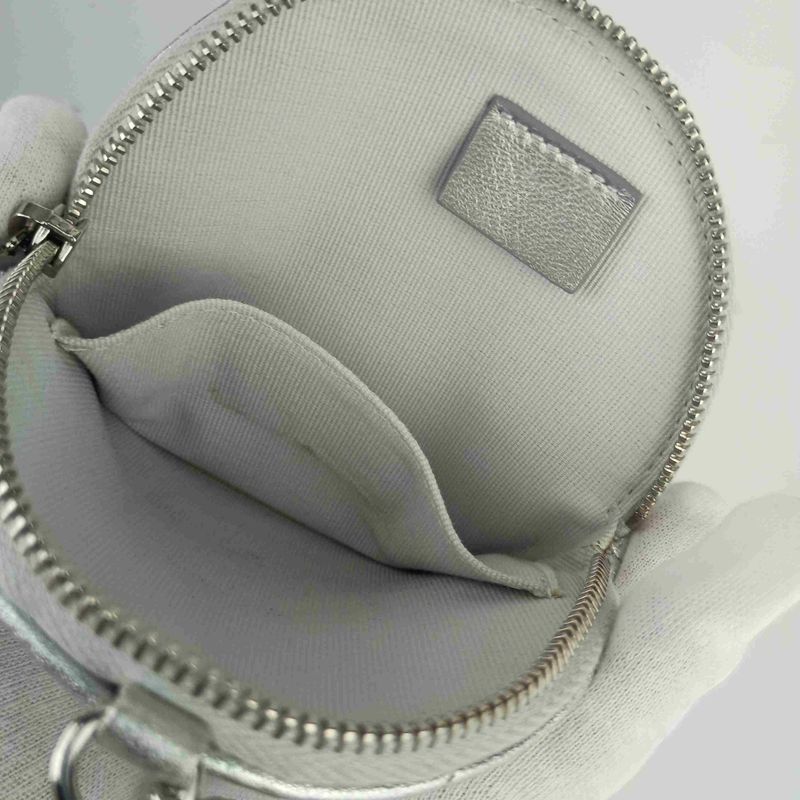 Chanel Coin Case Camellia Zip Purse Ap2125 Silver Lambskin — view 8