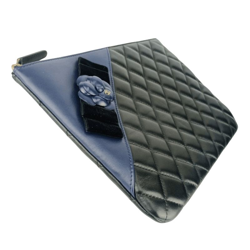 Chanel Second Bag Camellia Pouch 82699 Black Navy Lambskin Velour Coco — view 3