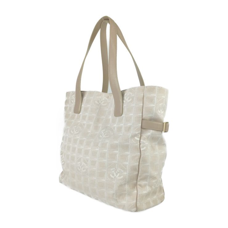 Chanel Tote New Travel GM Beige Canvas Leather Shoulder Bag — view 2