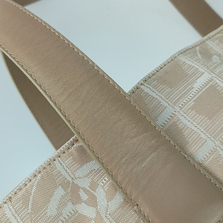 Chanel Tote New Travel GM Beige Canvas Leather Shoulder Bag — view 8