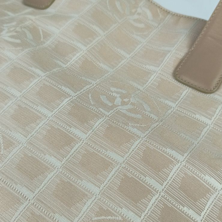 Chanel Tote New Travel GM Beige Canvas Leather Shoulder Bag — view 6