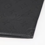 Louis Vuitton Trio Pouch NM Shoulder Bag Monogram Canvas — view 5