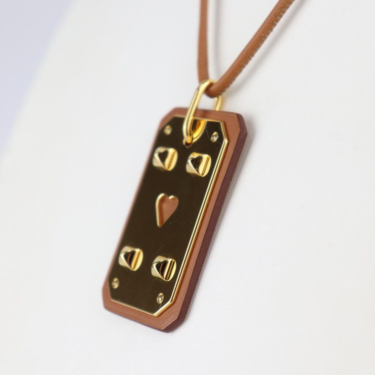 Hermes As De Coeur GM Necklace Vorsluft Gold Brownish Hardware Pendant — view 3