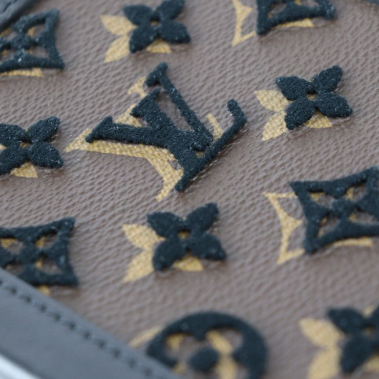 Louis Vuitton Vertical Soft Trunk Shoulder Bag Leather Monogram Tuftage — view 7