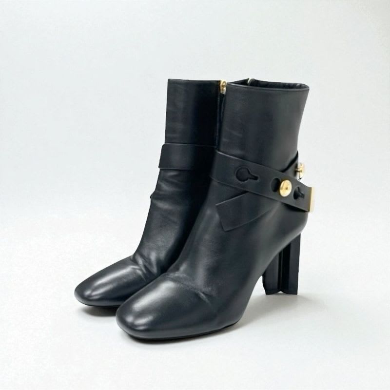 Louis Vuitton Silhouette Line Boots Short Shoes Leather Black Gold Logo — view 2