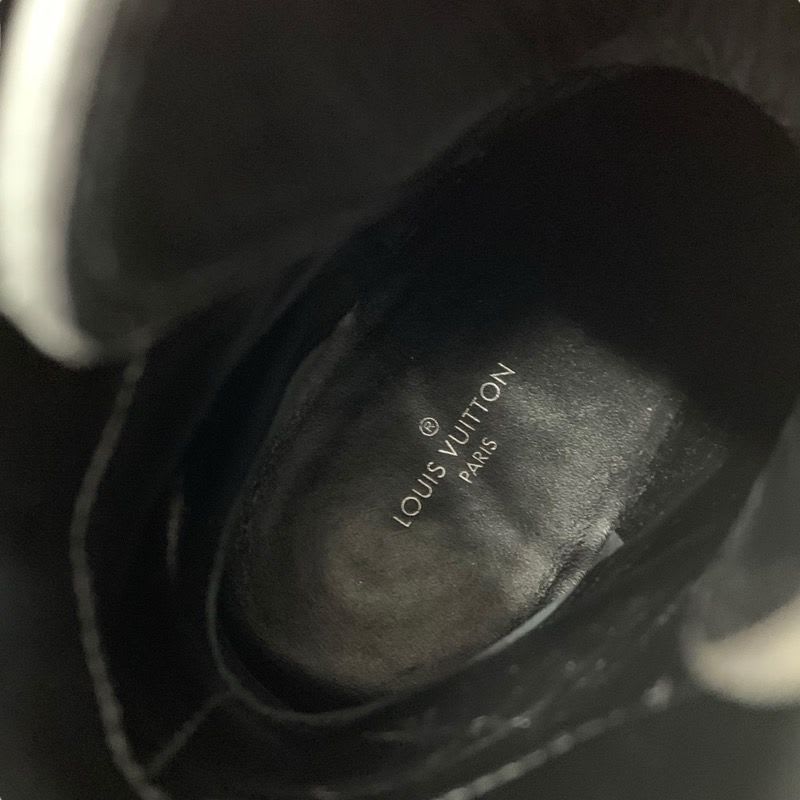 Louis Vuitton Laurie Line Boots Short Shoes Leather Patent Silver Black — view 7