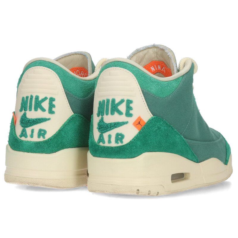 Chanel Nike WMNS AIR Jordan 3 Retro OG SP Nina Abney — view 2