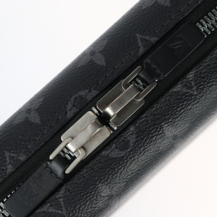 Louis Vuitton Horizon Clutch Shoulder Bag Leather Black Gray Silver — view 8