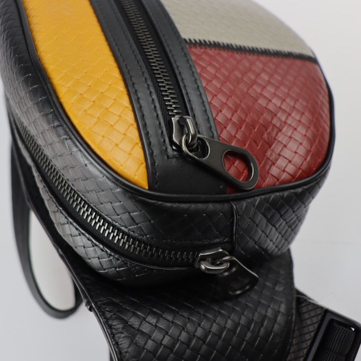 Bottega Veneta Belt Bag IN Micro Intrecciato Embossed Waist Calfleath — view 6