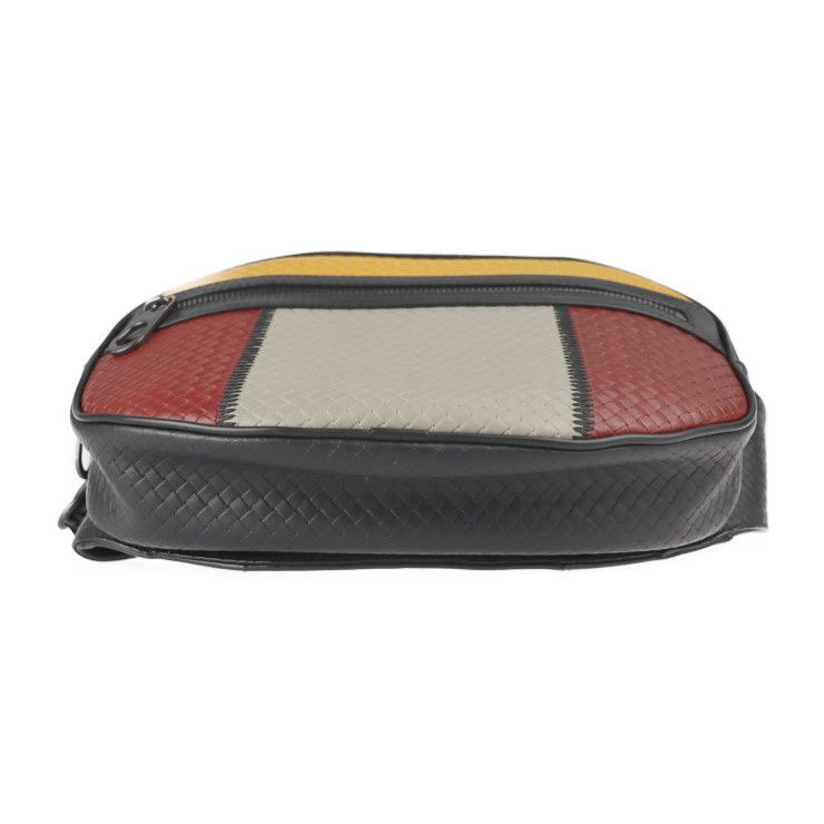 Bottega Veneta Belt Bag IN Micro Intrecciato Embossed Waist Calfleath — view 4