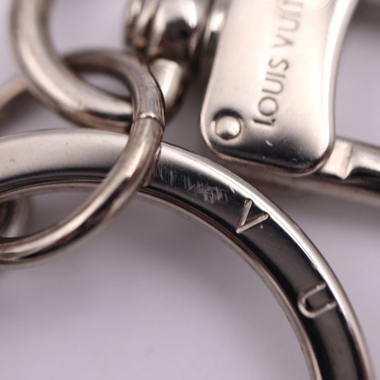 Louis Vuitton Porte Cles Military Tab Key Holder Mp2862 Calf Leather White — view 5